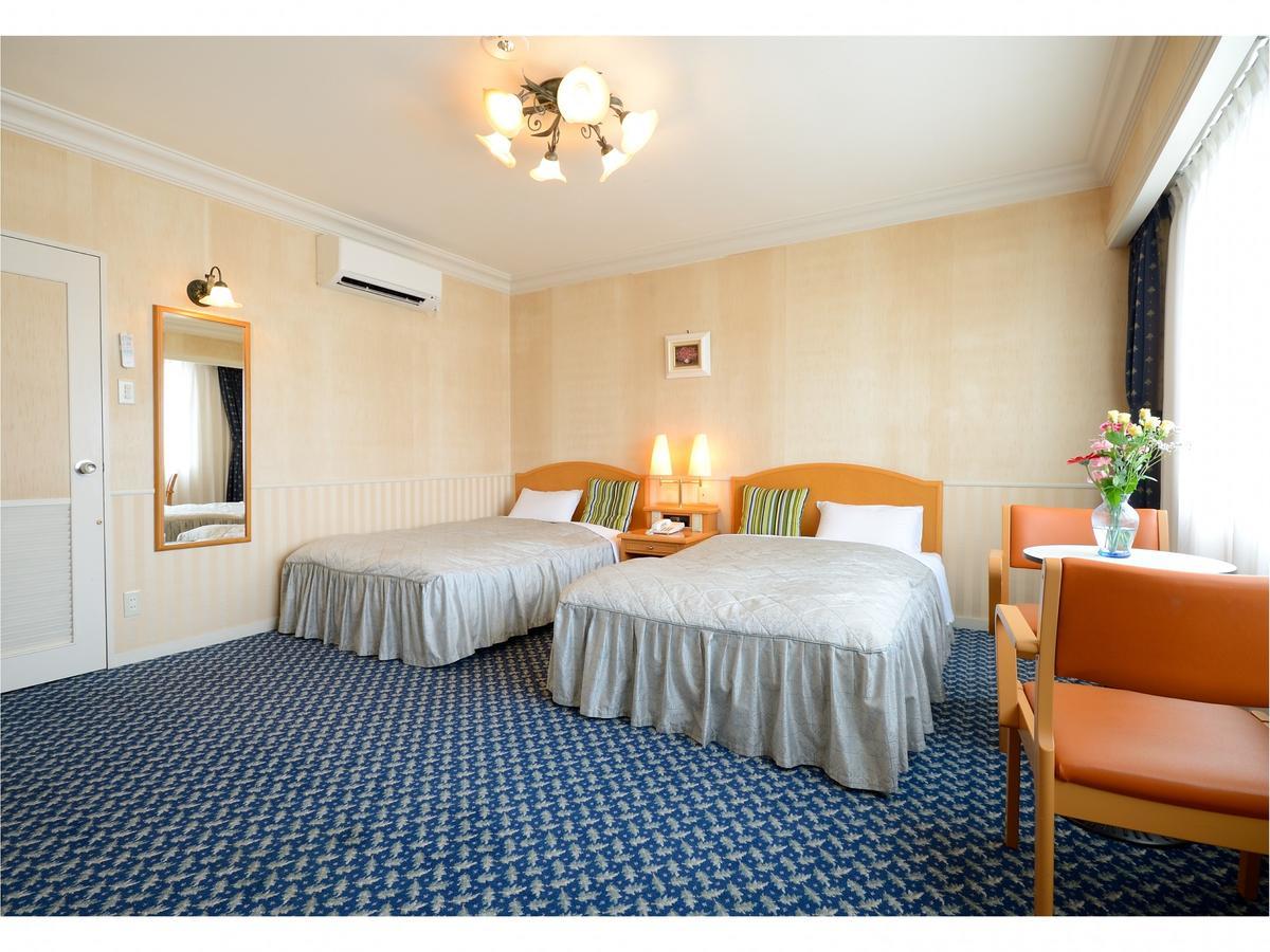 Hotel Grand Plaza Urashima Kurihara Buitenkant foto